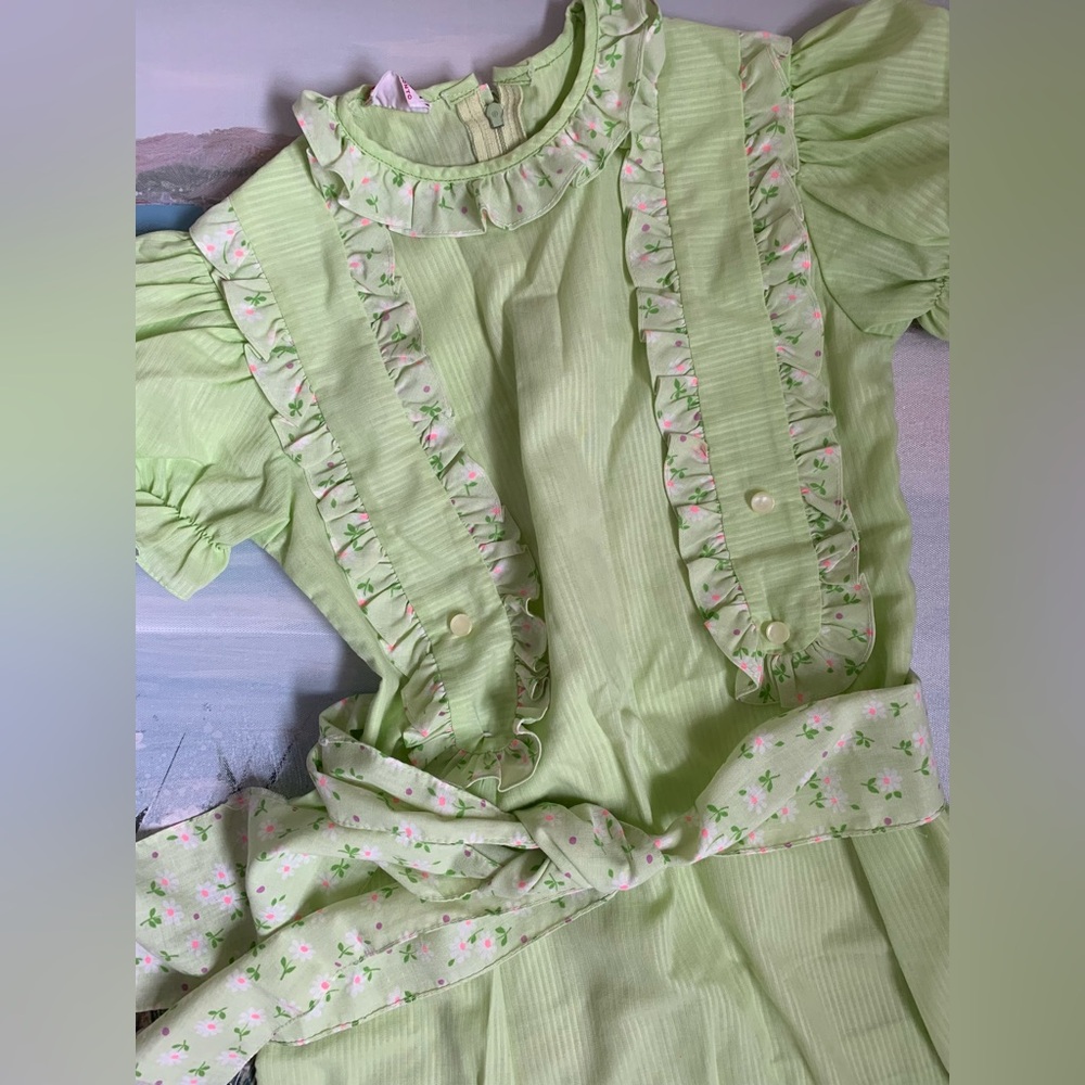 Easter Spring Green Dress Lime Ruffle Vintage 🐣🌷🐇